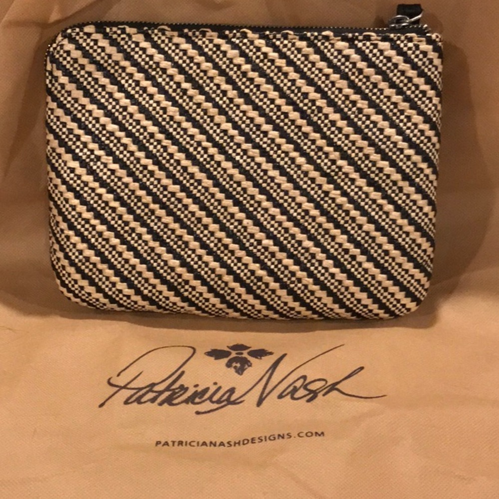 NWOT Patricia Nash Wristlet